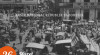 Foto disalah satu sudut keramaian Pasar Glodok, Jakarta Kota. 26 Maret 1950. Tampak Bioskop Chunghua dan Restoran Kam Leng serta moda tranportasi pada masa itu seperti Delman Kuda serta Becak.